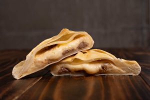 Empanaditas mechada queso