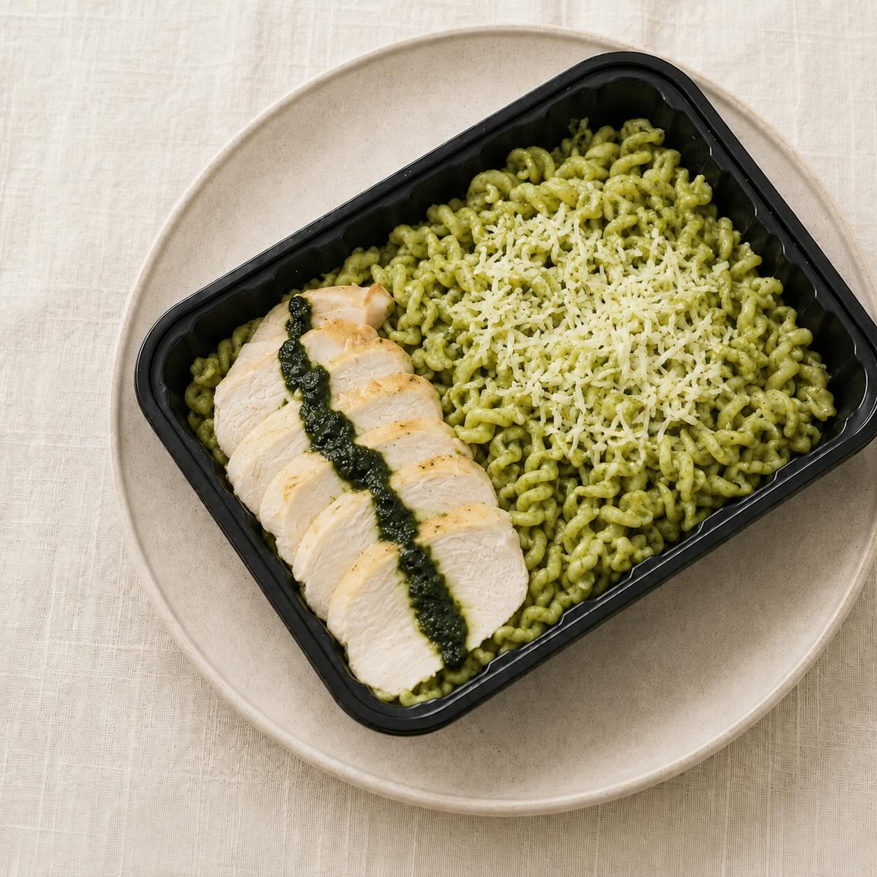 Pechuga de Pollo con Fusili Pesto